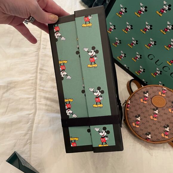 Gucci x Disney Circle Backpack Bag Purse NEW in box + shopping bag - Picture 6 of 14